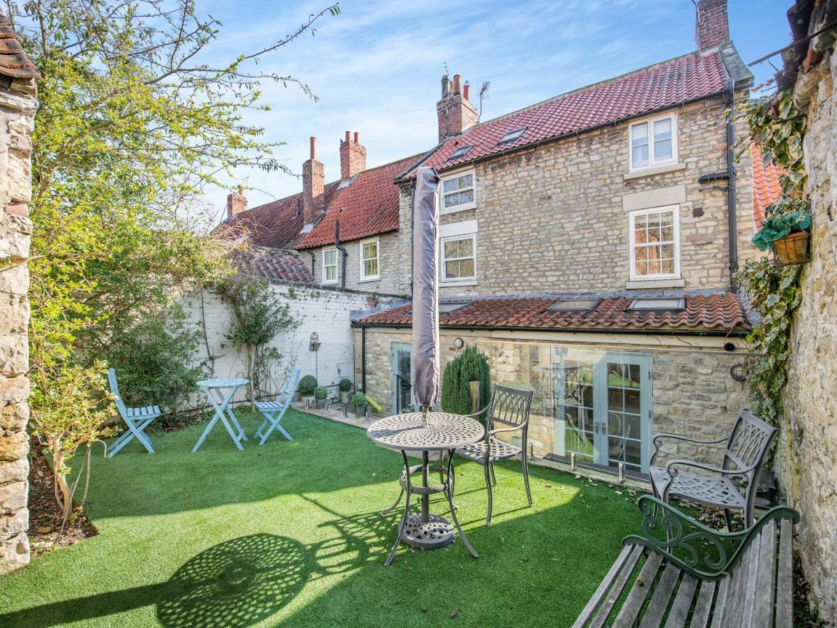 Вілла Ryburn House - Uk43518 Торнтон-Дейл Екстер'єр фото